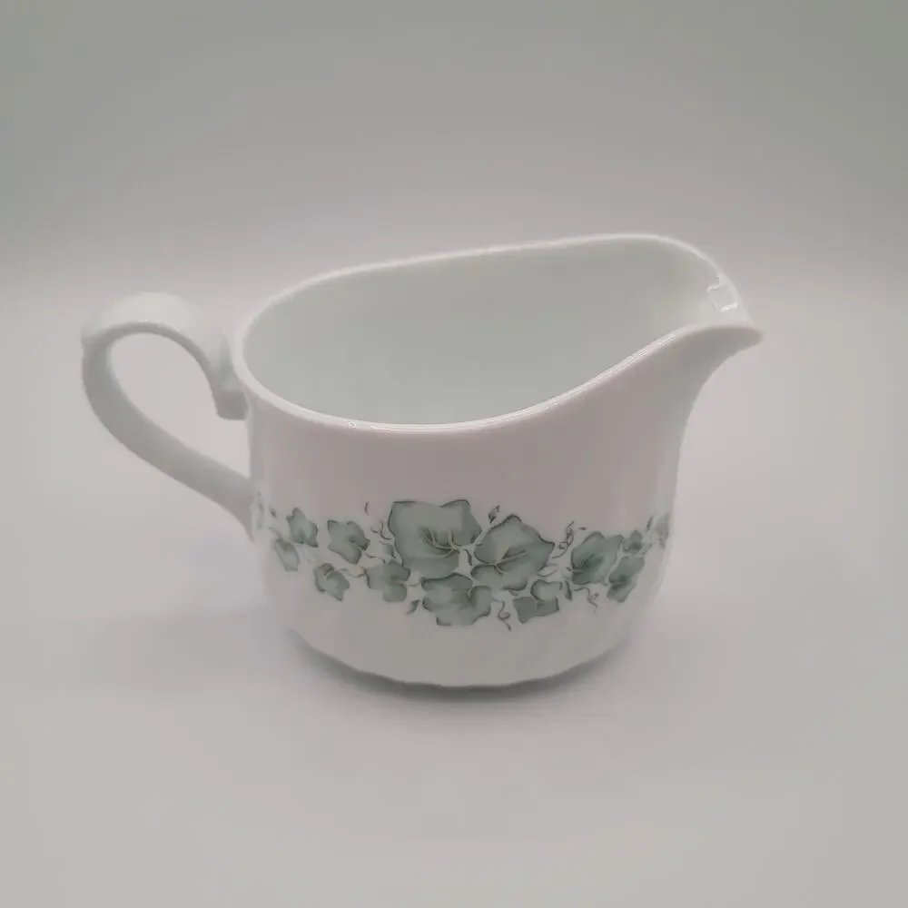 Vintage Corning Callaway Green Ivy Gravy Boat - Microwavable Made In USA